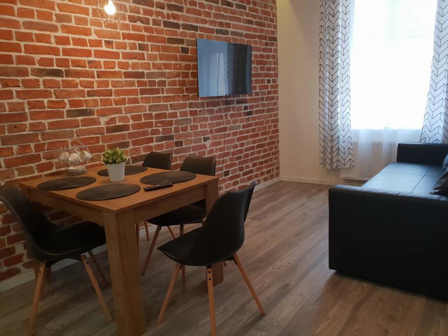 Metropolis Apartment